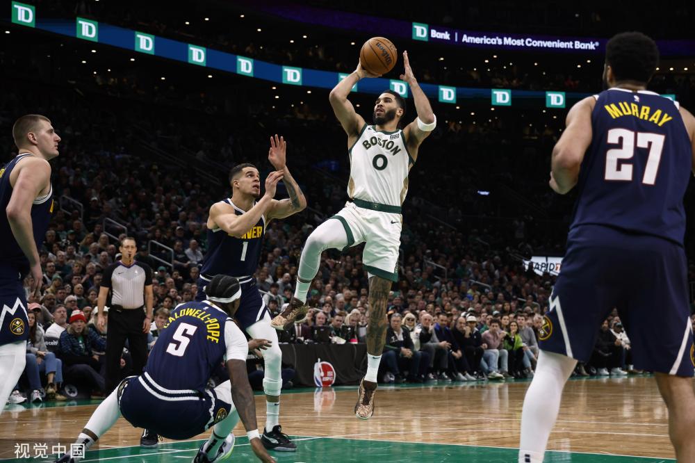 亮眼的表现 亮眼的表现